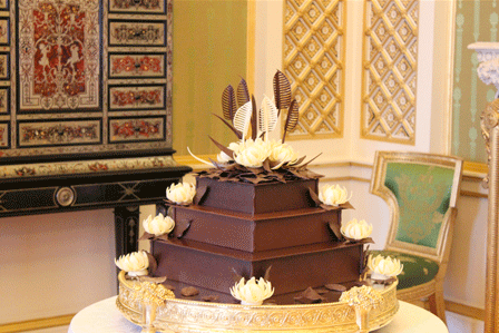 Royal wedding chocolate biscuit cake