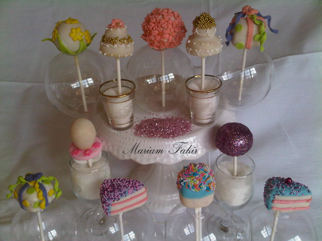 Mariam Fakir SUPER CUTE  CAKE POPS